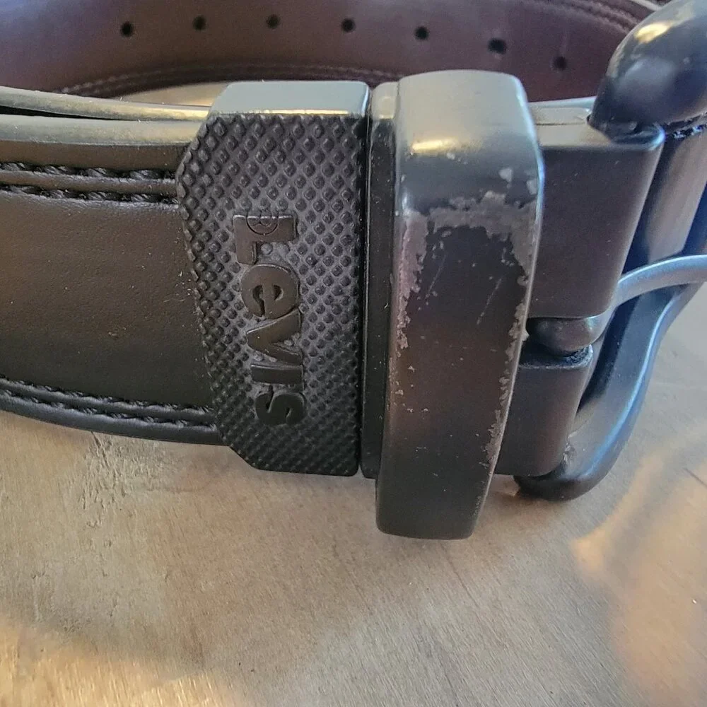Levi's Belt Men's Brown Black Coated Leather Reversible Metal‎ Buckle 36 Classic